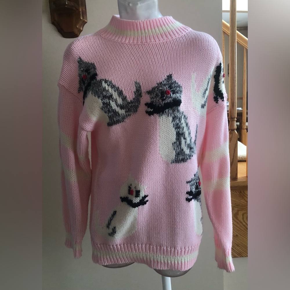 Beautiful Warm Vintage  Pink and  White Cat Sweater Size